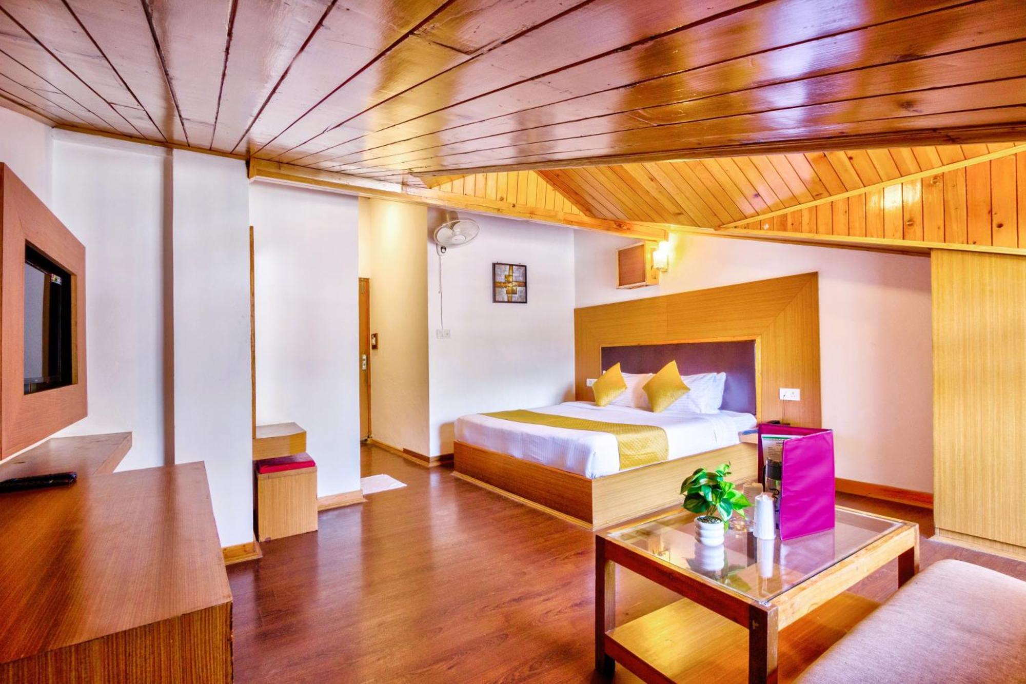 Hotel Greenfields Manāli Kültér fotó