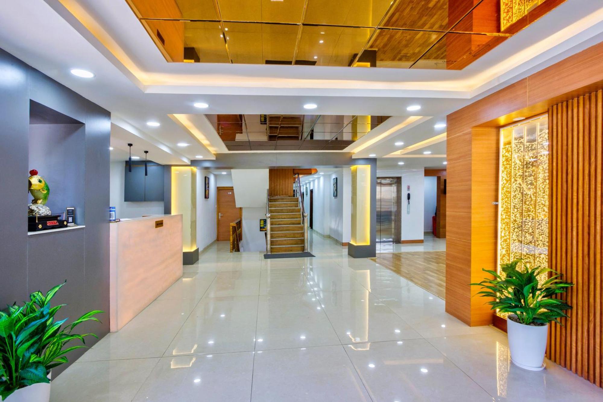 Hotel Greenfields Manāli Kültér fotó