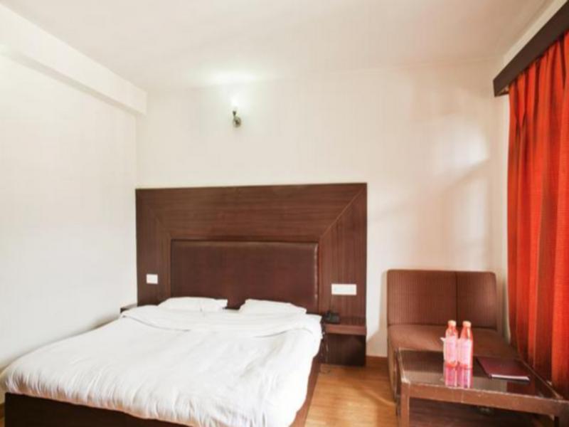 Hotel Greenfields Manāli Kültér fotó